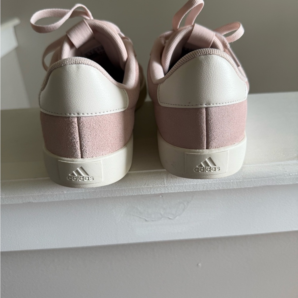 Adidas trainers - Picture 2 of 5